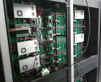 Tela conduzida exterior do estádio P10, anunciando a instalação fácil conduzida da tela de exposição