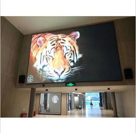 Encene a solução de anúncio conduzida interna alugado P3 200 da tela - consumo de potência do painel 800W